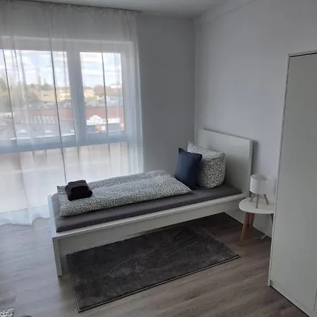 Prime -170m2 - 4x Einzelzimmer -2x Wc -2x Dusche -tiefgarage -wifi 公寓 布伦瑞克