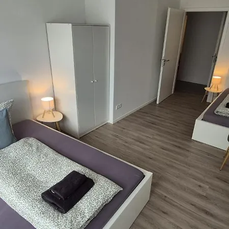 Prime -170m2 - 4x Einzelzimmer -2x Wc -2x Dusche -tiefgarage -wifi * Brunswick