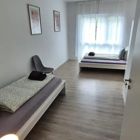 Apartamento Prime -170m2 - 4x Einzelzimmer -2x Wc -2x Dusche -tiefgarage -wifi Brunswick