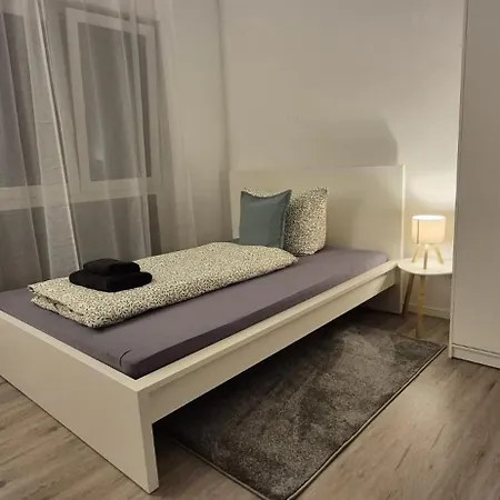 Prime -170m2 - 4x Einzelzimmer -2x Wc -2x Dusche -tiefgarage -wifi * Brunswick
