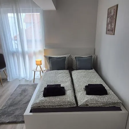 Apartamento Prime -170m2 - 4x Einzelzimmer -2x Wc -2x Dusche -tiefgarage -wifi *