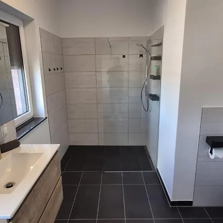 公寓 Prime -170m2 - 4x Einzelzimmer -2x Wc -2x Dusche -tiefgarage -wifi 布伦瑞克