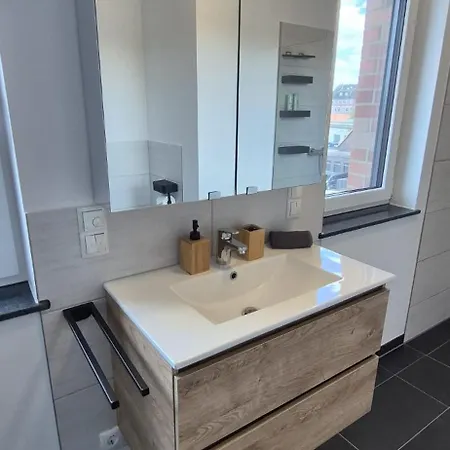 Apartamento Prime -170m2 - 4x Einzelzimmer -2x Wc -2x Dusche -tiefgarage -wifi *
