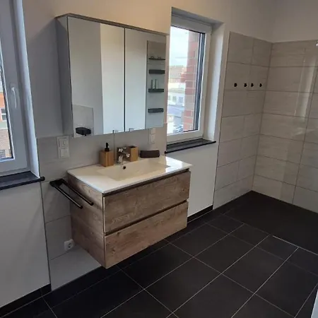 Prime -170m2 - 4x Einzelzimmer -2x Wc -2x Dusche -tiefgarage -wifi Apartamento *