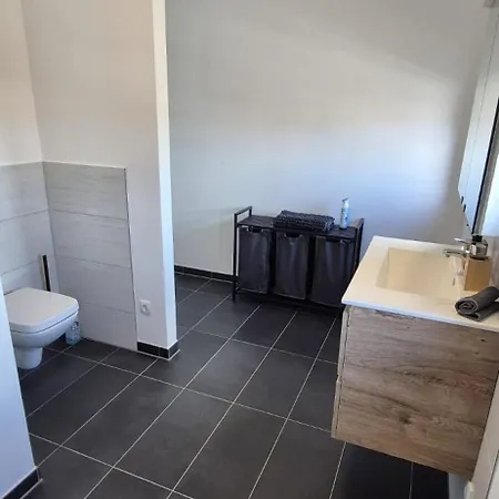 公寓 Prime -170m2 - 4x Einzelzimmer -2x Wc -2x Dusche -tiefgarage -wifi 布伦瑞克