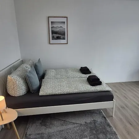 Apartamento Prime -170m2 - 4x Einzelzimmer -2x Wc -2x Dusche -tiefgarage -wifi *