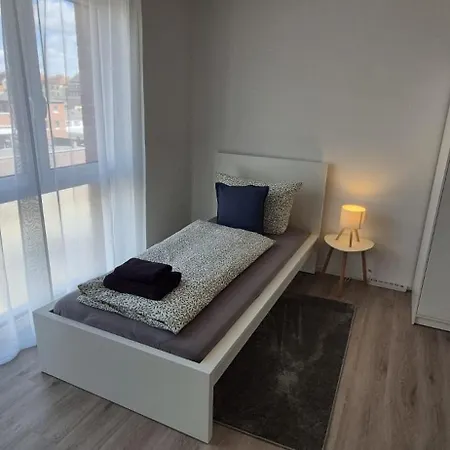 Prime -170m2 - 4x Einzelzimmer -2x Wc -2x Dusche -tiefgarage -wifi 公寓